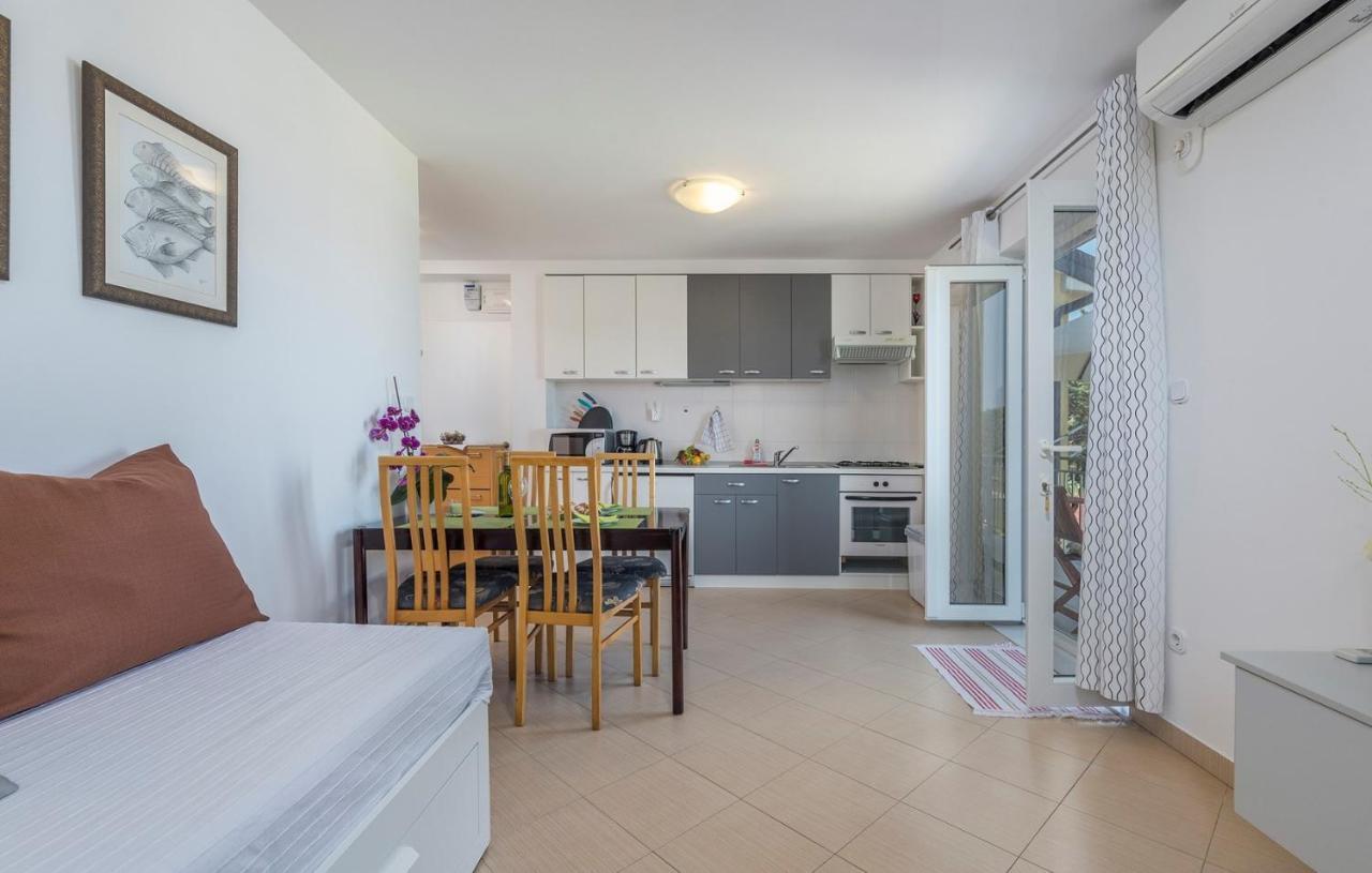 Apartment Nensi 포레치 외부 사진